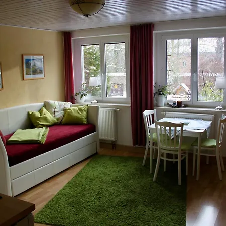 Sonja Am Weinberg Apartment