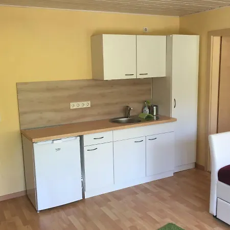 Sonja Am Weinberg Apartment
